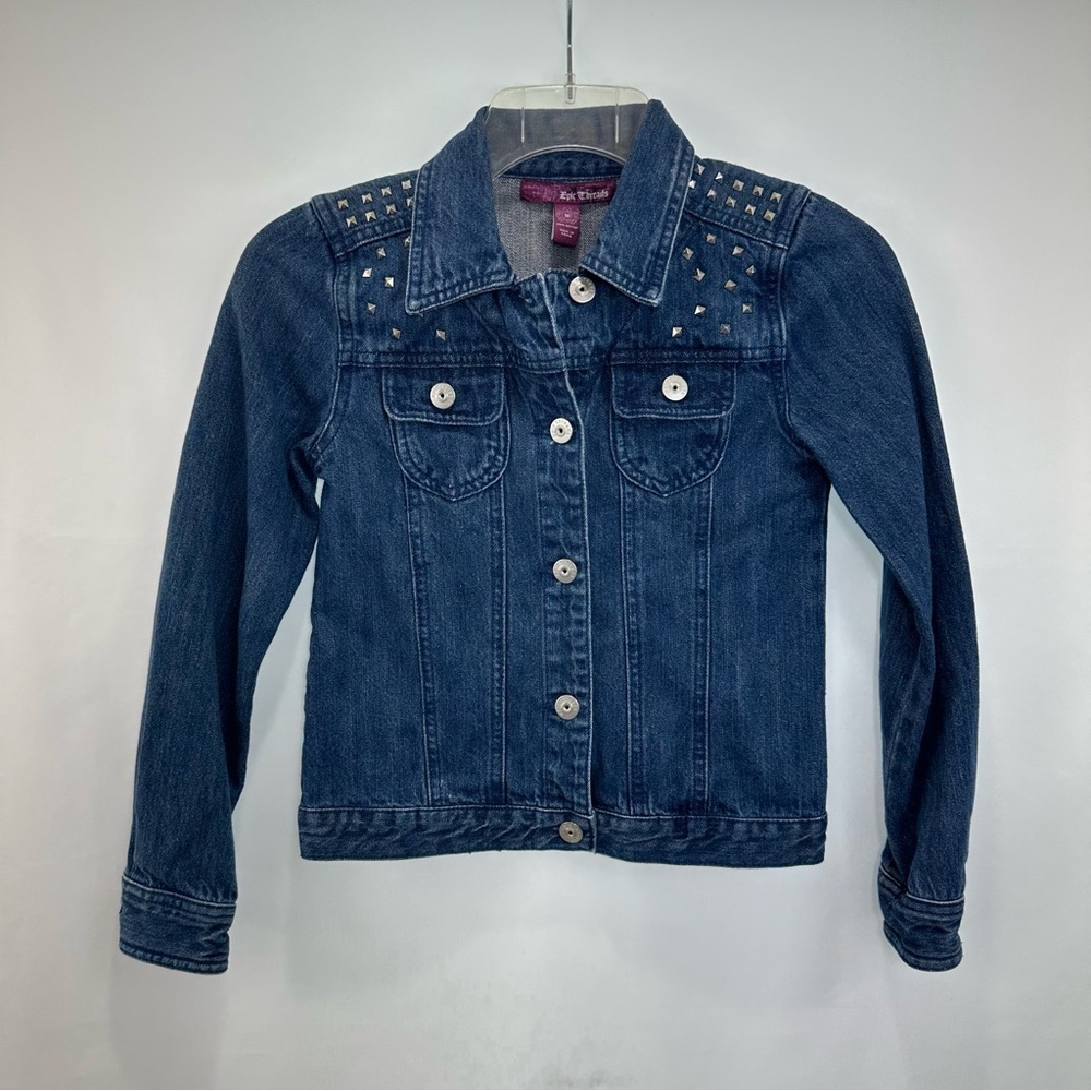 Girlโs Epic Threads Blue Jean Jacket w/studs Size Medium 100% Cotton Denim